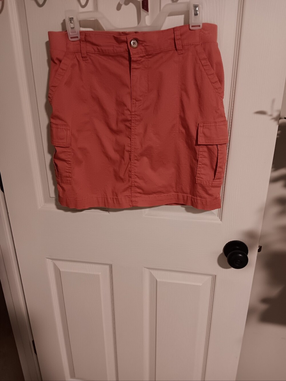 Lee Coral Mid-Rise Cargo Skort. 6
